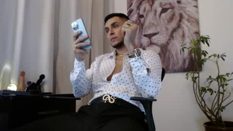 KhalicaN online show from April 16, 9:10 am