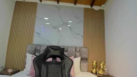 Snapshot of khalifa_fletcher chatting on February 7, 11:55 pm khalifa online show from February 7, 11:55 pm