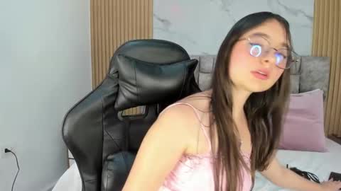 Snapshot of khalifa_fletcher chatting on February 13, 9:49 pm khalifa online show from February 13, 9:49 pm