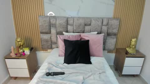 Snapshot of khalifa_fletcher chatting on February 19, 11:04 pm khalifa online show from February 19, 11:04 pm