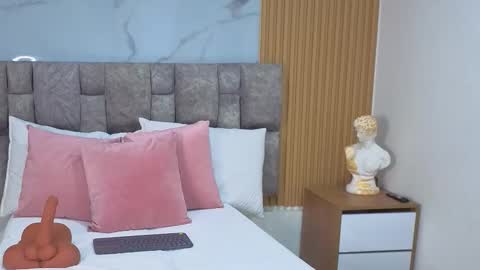 Snapshot of khalifa_fletcher chatting on November 24, 8:41 pm khalifa online show from November 24, 8:41 pm