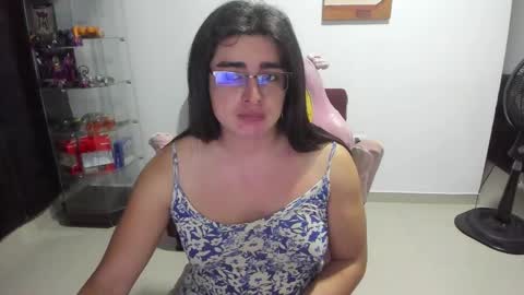 Snapshot of khalifa_gold chatting on October 27, 2:37 am Khalifa Kasumi online show from October 27, 2:37 am