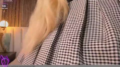 Snapshot of kharla_marin chatting on October 1, 8:59 pm Kharla Marin online show from October 1, 8:59 pm