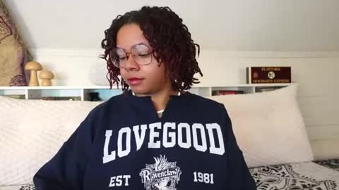 Snapshot of khayaparker chatting on February 1, 10:47 am Khaya online show from February 1, 10:47 am