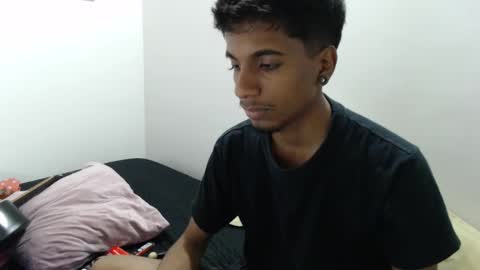 khevinlopezonig online show from December 29, 1:13 am