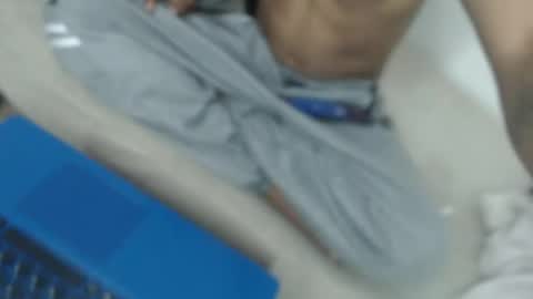 khevinlopezonig online show from March 14, 8:53 am