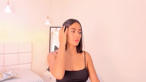 Khloe online show from February 21, 1:12 pm