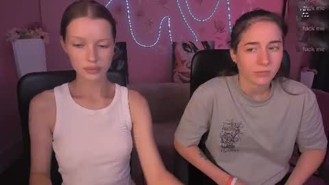 khloebeauty online show from July 26, 7:10 pm