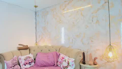 Khloe online show from November 21, 5:28 am