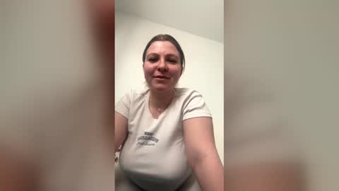 khloekross online show from February 19, 12:45 pm