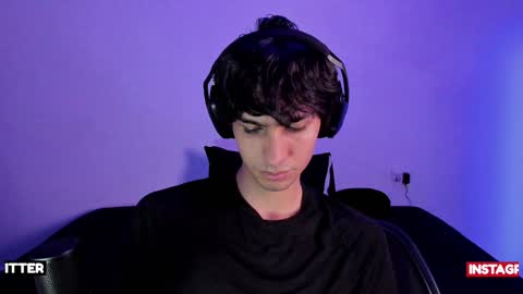 khozler_ online show from January 11, 3:13 am