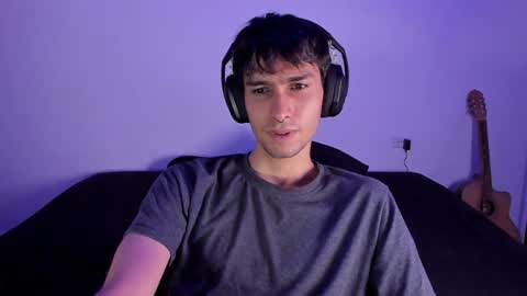 khozler_ online show from February 1, 7:57 am