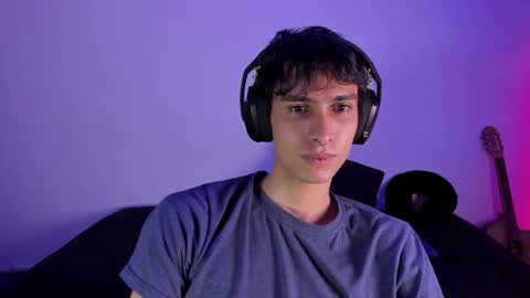 khozler_ online show from February 2, 8:02 am