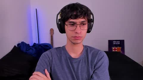 khozler_ online show from March 9, 6:06 am