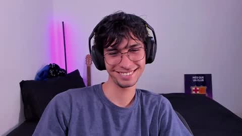 khozler_ online show from March 11, 3:16 am