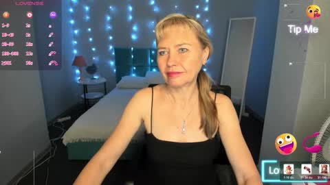 Ellie online show from March 8, 10:52 am