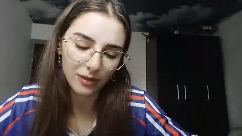 Violet online show from July 8, 11:58 am