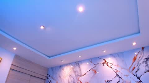    N         M online show from April 15, 4:25 pm