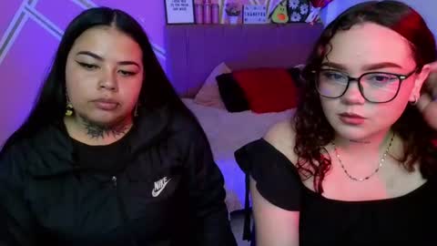 Snapshot of kiana_queen chatting on July 5, 9:33 pm kiana online show from July 5, 9:33 pm