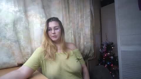 kianna_dior_ online show from December 28, 10:14 am