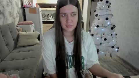 kianna_dior_ online show from January 5, 5:27 pm