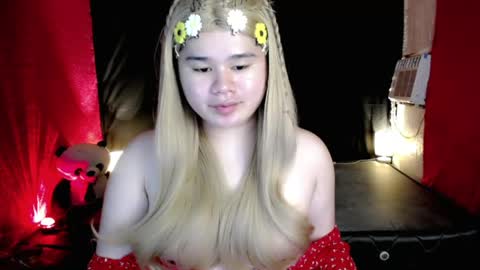 Your SweetGirl Ts online show from April 22, 6:20 pm