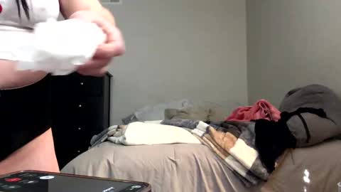 Snapshot of kiannaluv chatting on February 15, 10:21 pm kiannaluv online show from February 15, 10:21 pm