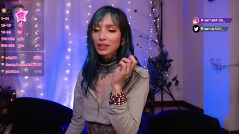 Snapshot of kiannamills chatting on December 7, 4:09 am Kianna online show from December 7, 4:09 am