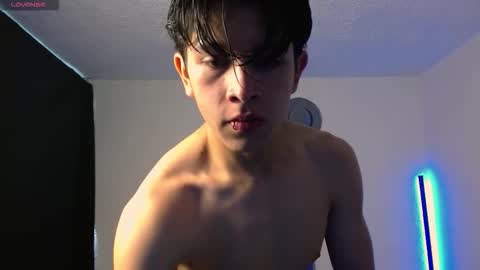 Snapshot of kianryu chatting on November 15, 4:47 pm Adrian Chlloe online show from November 15, 4:47 pm