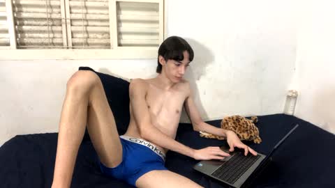 kiantwink online show from December 3, 7:22 pm