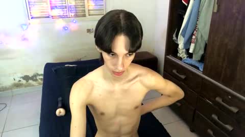 kiantwink online show from January 3, 5:28 am