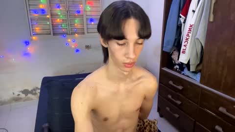 kiantwink online show from January 21, 5:49 am