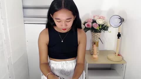 Snapshot of kiara_bedisa143 chatting on December 29, 4:27 am i love bella online show from December 29, 4:27 am