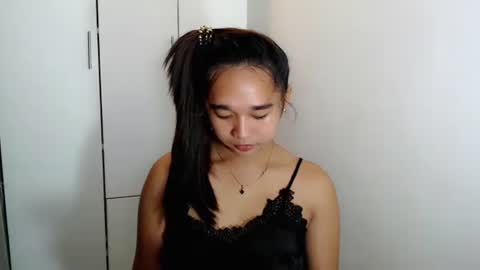 Snapshot of kiara_bedisa143 chatting on October 26, 11:42 pm i love bella online show from October 26, 11:42 pm