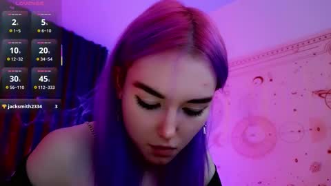 Snapshot of kiara_dream chatting on October 24, 7:21 pm Kira online show from October 24, 7:21 pm