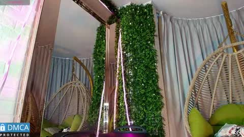 Kiara Zahiri online show from September 12, 11:10 am