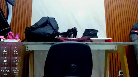 Kiara Zahiri online show from September 26, 11:03 am