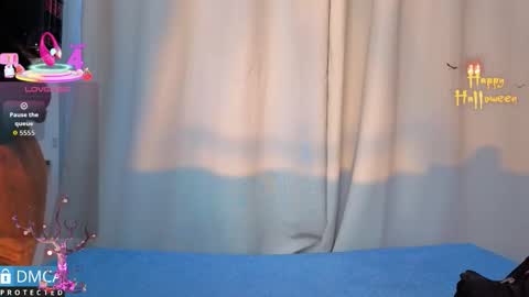 Kiara Zahiri online show from November 18, 10:52 am