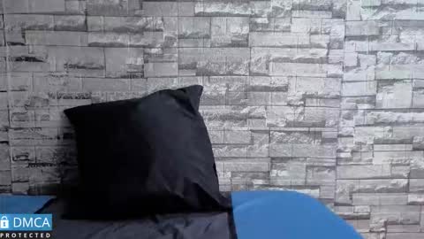 Kiara Zahiri online show from December 2, 11:04 am