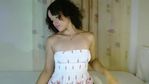 Snapshot of kiararose19 chatting on May 16, 4:42 am Kiara online show from May 16, 4:42 am