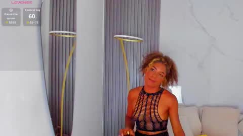 kiaratentation online show from December 13, 8:25 pm