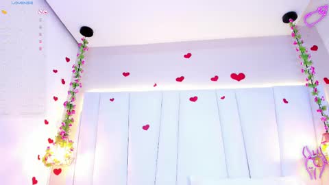 kiarha  online show from March 8, 3:24 pm