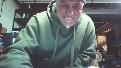 kick_1_down online show from December 10, 8:38 pm