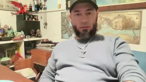 kicker_of_elves online show from November 7, 11:38 pm