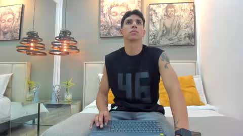 Kieran Derek online show from November 25, 12:43 am