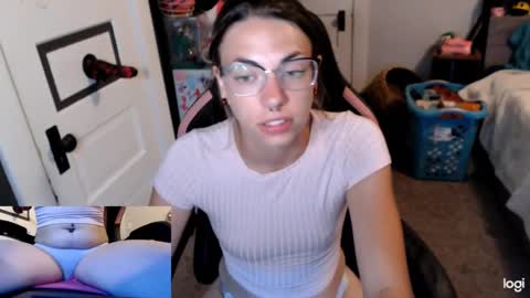 Kiersten online show from September 14, 2:11 am