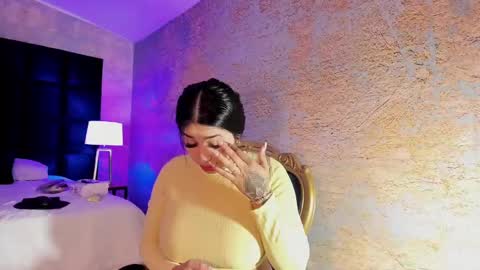 Kim online show from December 5, 11:49 am