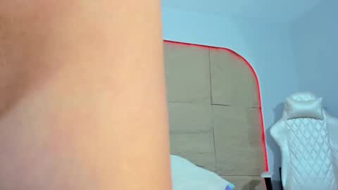 Snapshot of kiimcooper chatting on March 12, 10:16 am KIM COOPER online show from March 12, 10:16 am