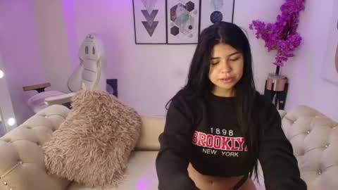Snapshot of kiitty__meow chatting on May 16, 12:48 pm Kitty online show from May 16, 12:48 pm