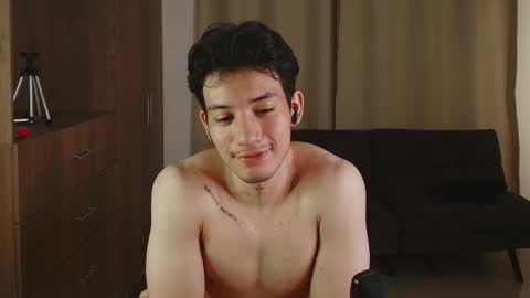 Snapshot of kikeruiz_19 chatting on December 15, 11:53 pm kikeruiz 19 online show from December 15, 11:53 pm